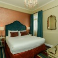 Accommodation - Art Deco Apartment Master Bedroom 
