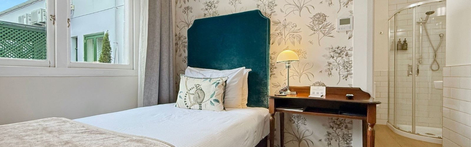 Superior Single Rooms - Private and Comfortable.