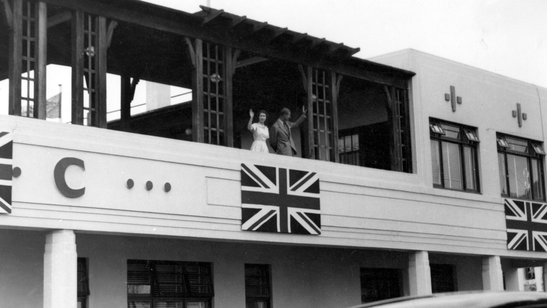 Queen Elizabeth & the Duke of Edinburgh stayed here. 