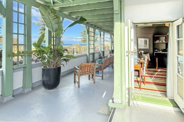 Book direct, save 10%. 