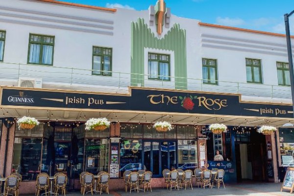 The Rose Irish Pub. 